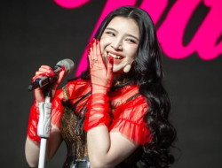 Tiara Andini Fals Saat Bernyanyi, Netizen Soroti Kondisi Kesehatan Sang Idola!