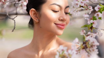 Ariel Tatum Buktikan Perempuan Bisa Segalanya, Tetap Tampil Slay Saat Cat Tembok dan Pegang Palu 