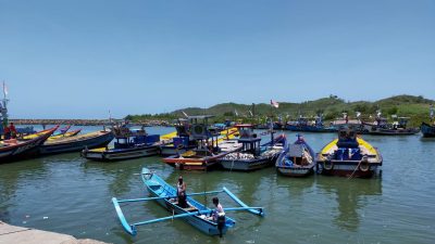 Nuansa Bali hingga Raja Ampat, Ini 7 Pantai di Blitar Selatan yang Wajib Dikunjungi
