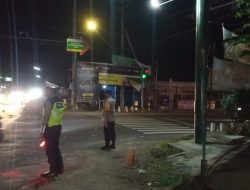 Libur Panjang, Lalu Lintas Padat di Jalur Kediri–Tulungagung, Polisi Lakukan Rekayasa di Perempatan Branggahan