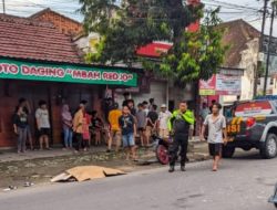 Diduga Mengambil Jalur Terlalu Kanan, Pengendara Motor Tewas Tertabrak Truk di Ngadiluwih