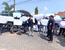 Puluhan Warga Gelar Aksi Damai di RSUD dr. Harjono, Ponorogo, Tuntut Peningkatan Layanan dan Transparansi