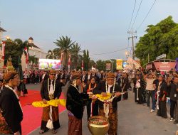 Kirab Tiga Pusaka Ponorogo Jelang Satu Suro, Inilah Makna Simbolik Setiap Pusaka