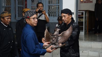 Semarak Grebeg Pancasila Kota Blitar Dimulai dengan Bedhol Pusaka dan Pawai Lampion