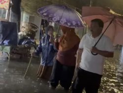 Pasar Wage Kembali Tergenang Saat Hujan Deras, Bupati Nganjuk Langsung Tinjau Lokasi