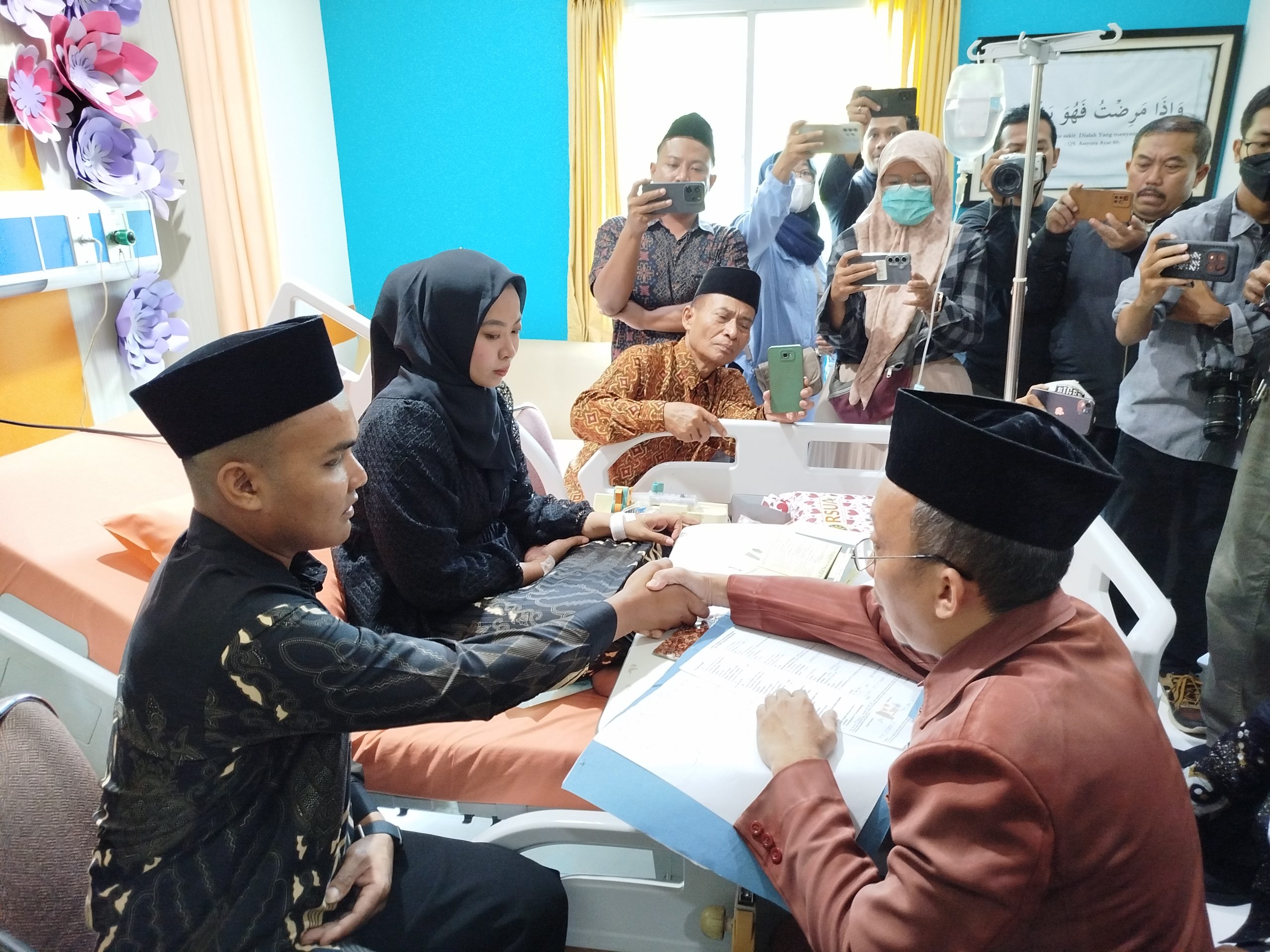 Terhalang Kondisi Kesehatan, Sepasang Kekasih di Ponorogo Gelar Akad Nikah di Rumah Sakit