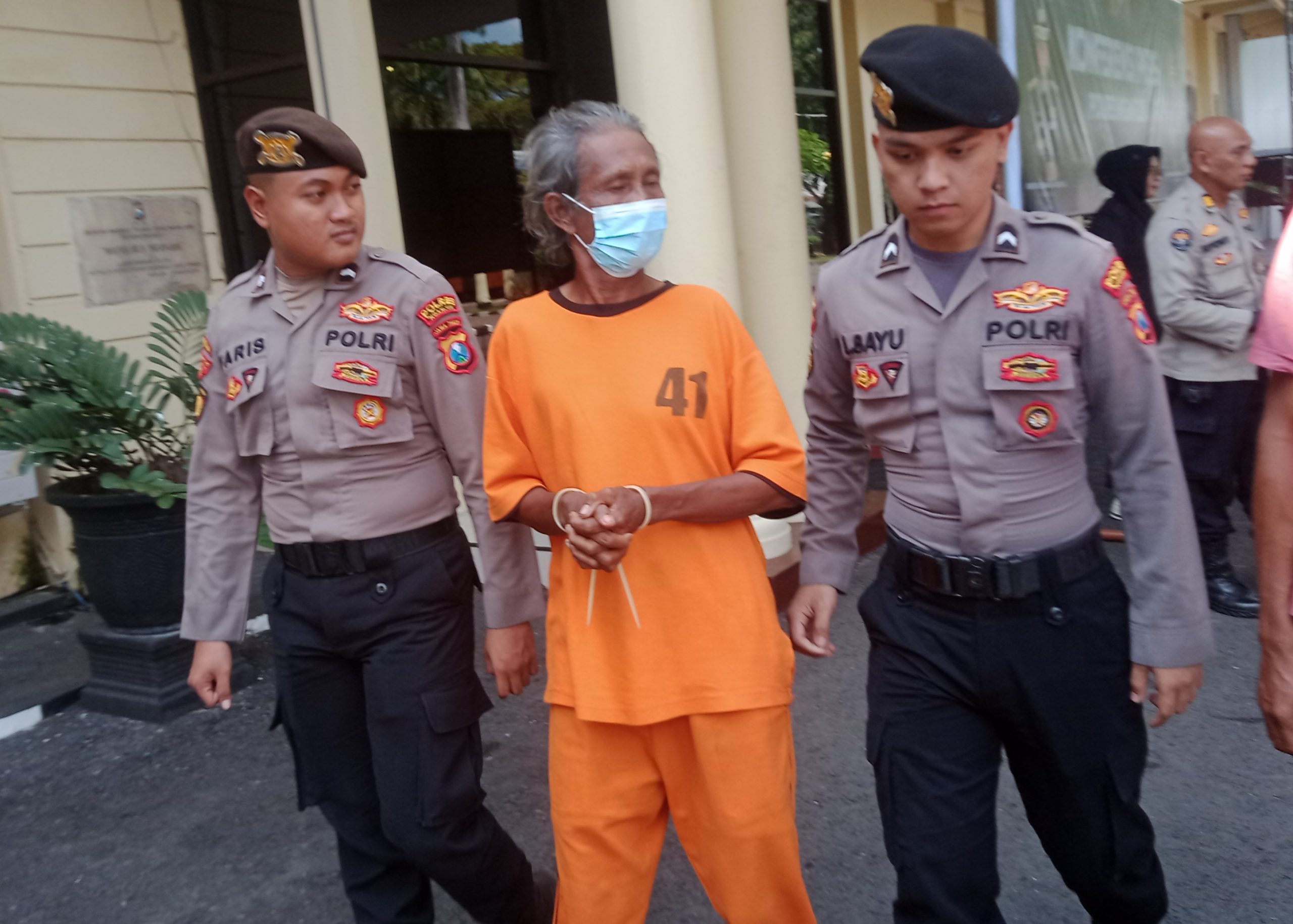 Mabuk, Seorang Pengemis di Nganjuk Tewas Ditusuk Temannya di Bawah Jembatan Ringinanom