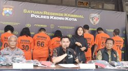 Empat Wanita Residivis Spesialis Pencurian Ditangkap Usai Beraksi di Golden Swalayan Kediri