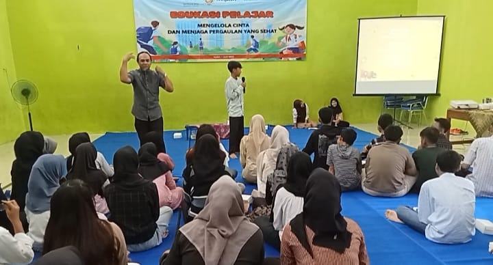 Kelurahan Jamsaren Dorong Remaja Cerdas Kelola Cinta dan Pergaulan Positif