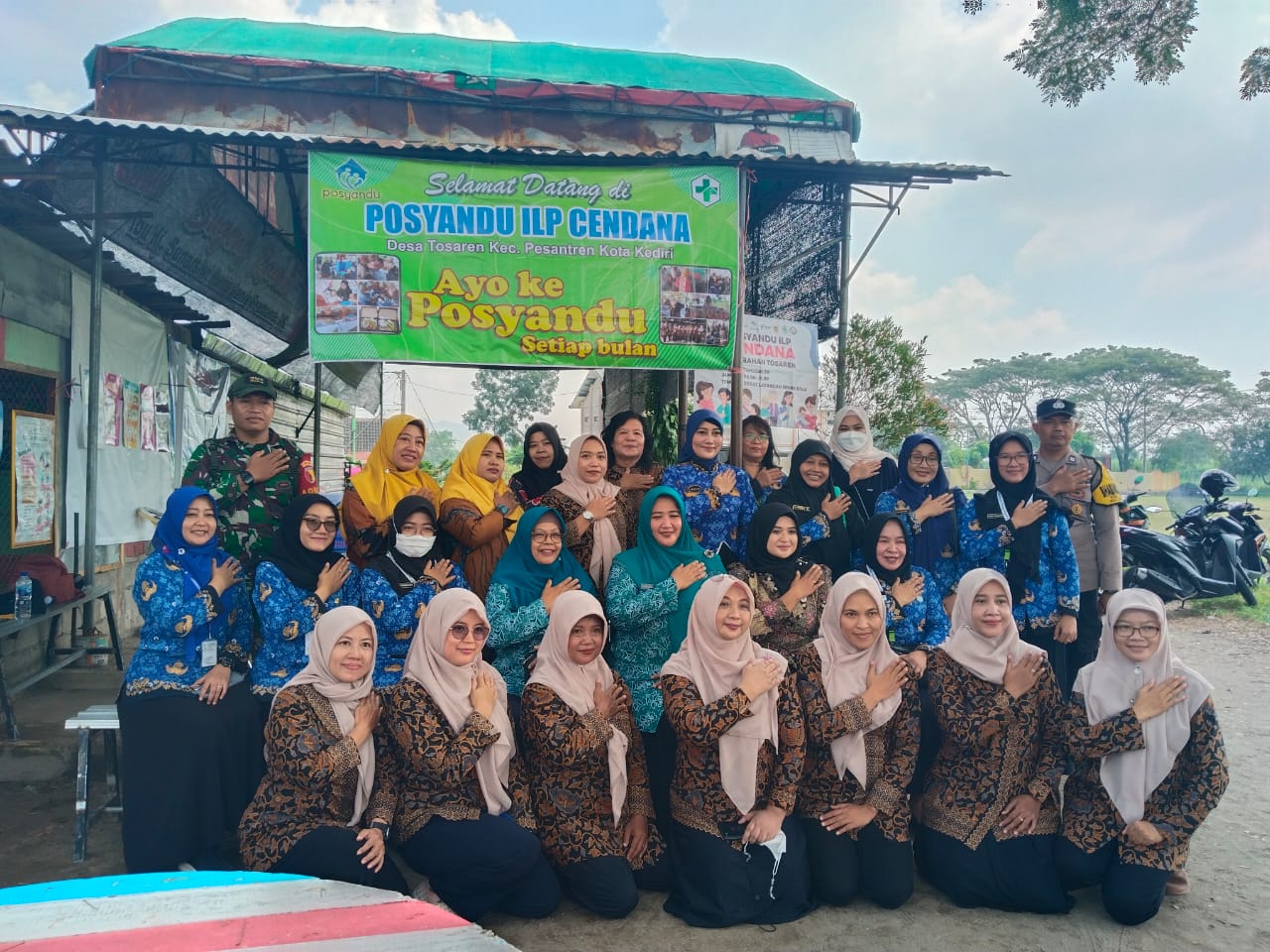 Tiga Pilar Tosaren Dampingi Kunjungan Ning Faiqoh ke Posyandu Cendana