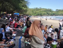 Pantai Serang di Panggungrejo, Blitar,  Liburan Serasa di Bali, Tersedia Homestay dan Wahana ATV