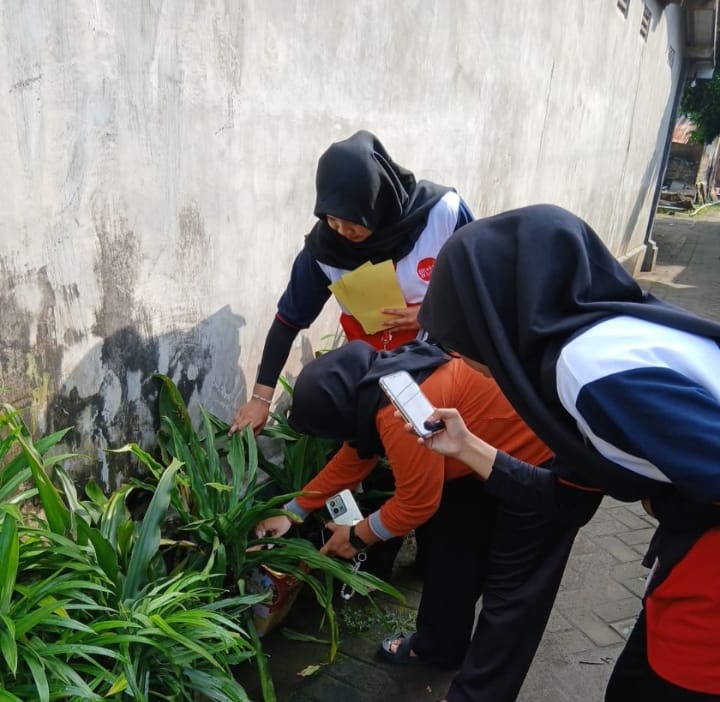 PSN di Dusun Karangdoro, Desa Bulu Libatkan Mahasiswa IIK Bhakta