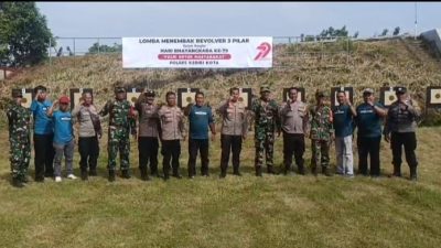 Kecamatan Pesantren Raih Dua Medali, Tiga Pilar Kelurahan Borong Juara Lomba Menembak Polres Kediri Kota