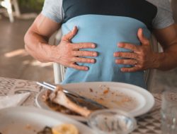 Perut Begah Usai Makan Daging? Ini 6 Pilihan Makanan Netral yang Bisa Kamu Coba