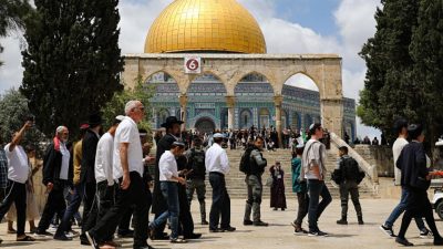 Ratusan Pemukim Yahudi Ekstremis Masuki Masjid Aqsa di Tengah Pembatasan terhadap Jamaah Muslim