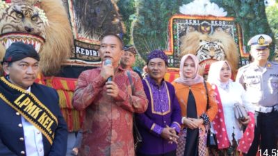 Ratusan Penari Pecut Warnai Grebeg Suro dan Hari Jadi ke-1143 Kota Kediri di Kampung Pecut