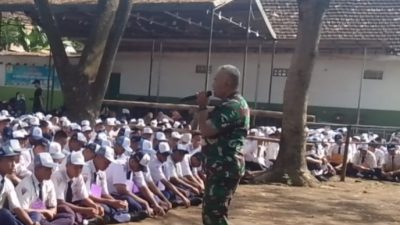 Koramil Mojoroto Latih Kedisiplinan dan Karakter Siswa Baru SMPK Santa Maria Kediri Lewat MPLS
