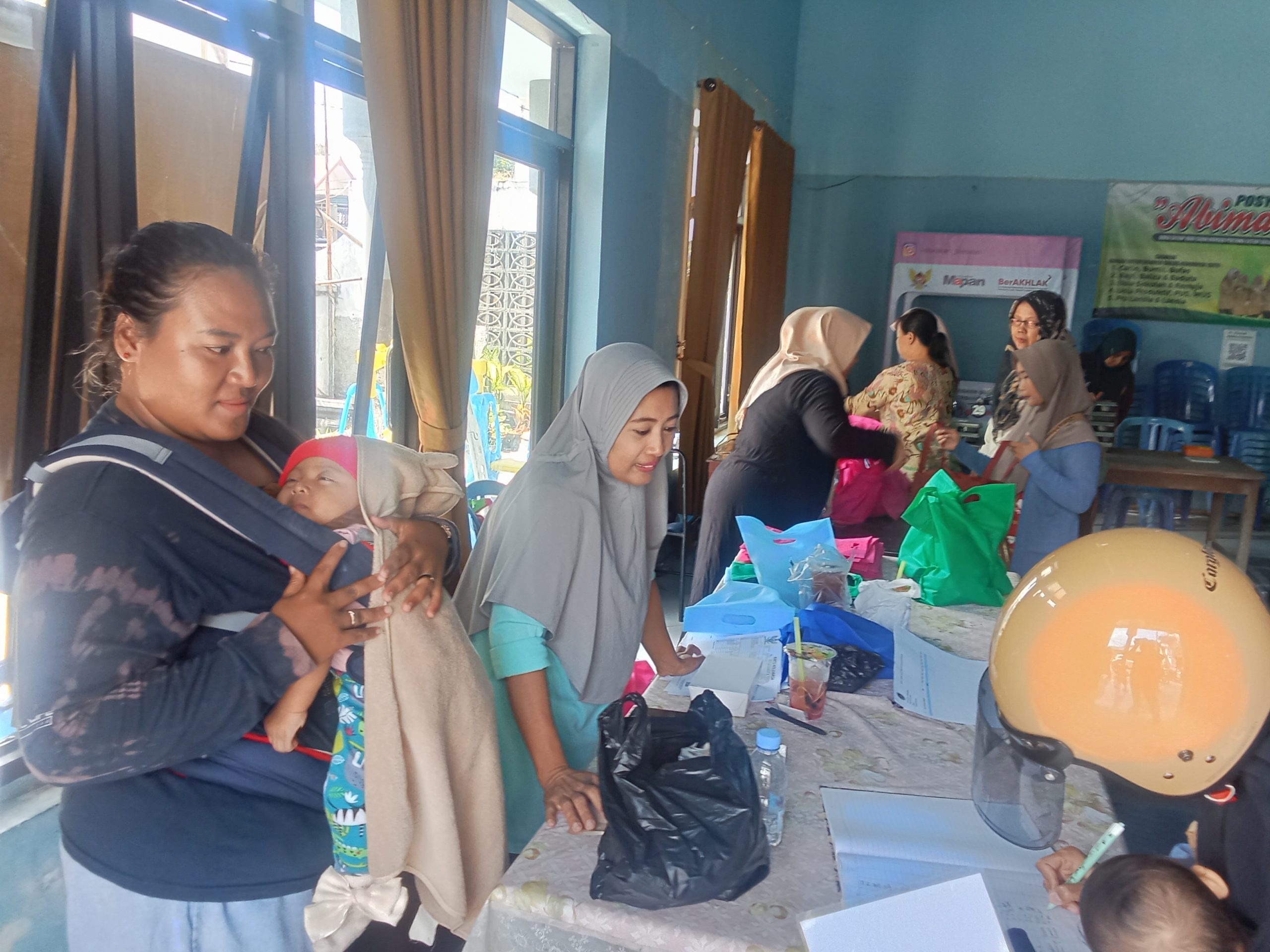 Perangi Stunting, 52 Paket Makanan Bergizi Didistribusikan untuk Ibu dan Balita di Kecamatan Pesantren