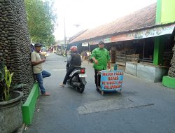 Sosok Pak Ndut, Penjaga Retribusi Pasar Pahing yang Setia Menyambut Pagi Loyalitas Tanpa Batas