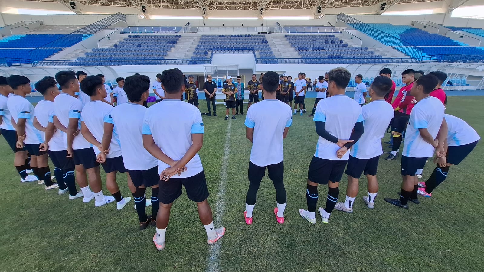 Awali Musim Baru, Persela Gelar Latihan Perdana dan Targetkan Promosi ke Liga 1