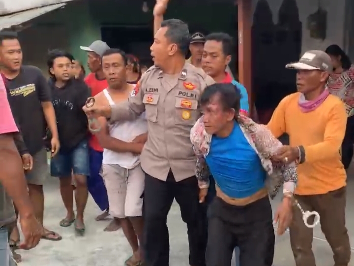 Ketahuan Curi Motor, Pria Asal Jombang Diamuk Warga di Lamongan