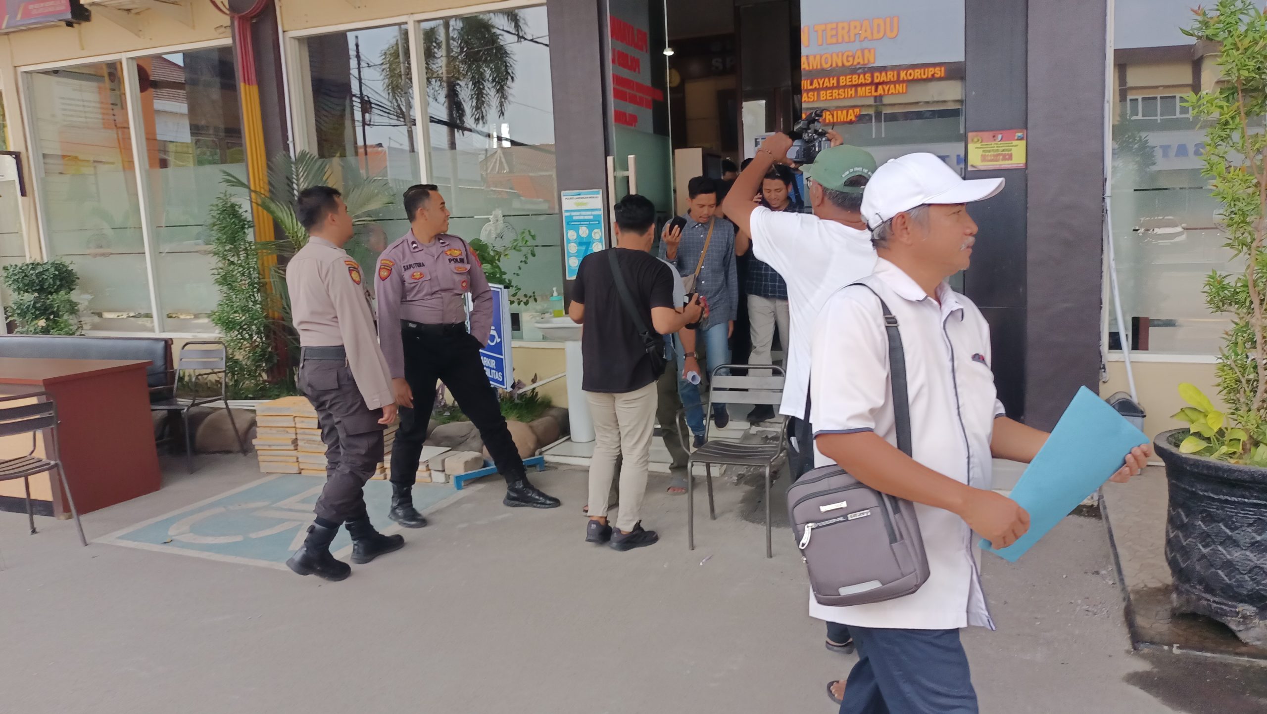 Diduga Tipu Ribuan Jamaah, Travel Umrah Tawwaabiin Dilaporkan ke Polres Lamongan