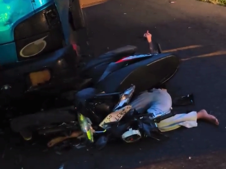 Kecelakaan Maut di Sambeng, Pelajar Perempuan Tewas Usai Bertabrakan dengan Truk