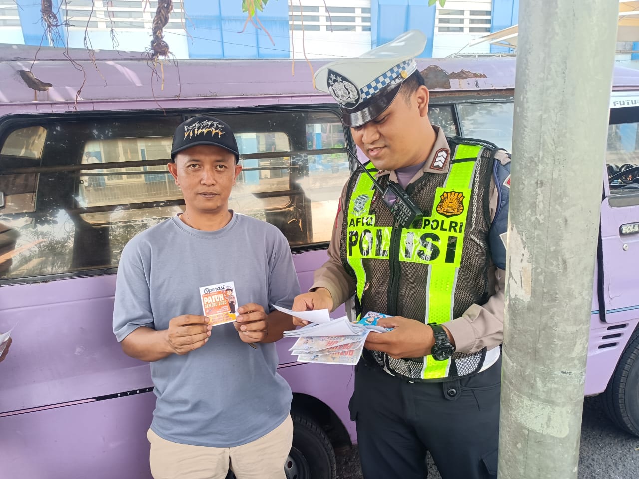 Operasi Patuh Semeru 2025, Edukasi Humanis Satlantas Batu untuk Pengemudi Transportasi Publik