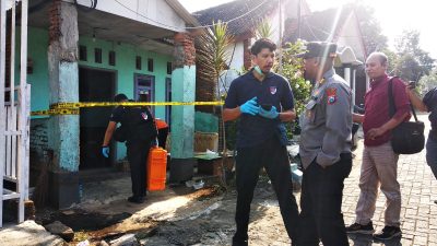 Tragis! Pasutri di Malang Ditemukan Tewas, Diduga Bunuh Diri Usai Tikam Istri