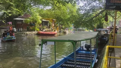 Wisata Air Bronjong Wariti Mejono Ramai Diserbu Wisatawan Selama Liburan