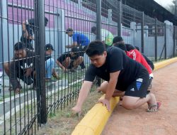Suporter Persik Kediri Gelar Aksi Bersih-Bersih Stadion Brawijaya, Tunjukkan Cinta Tanpa Syarat