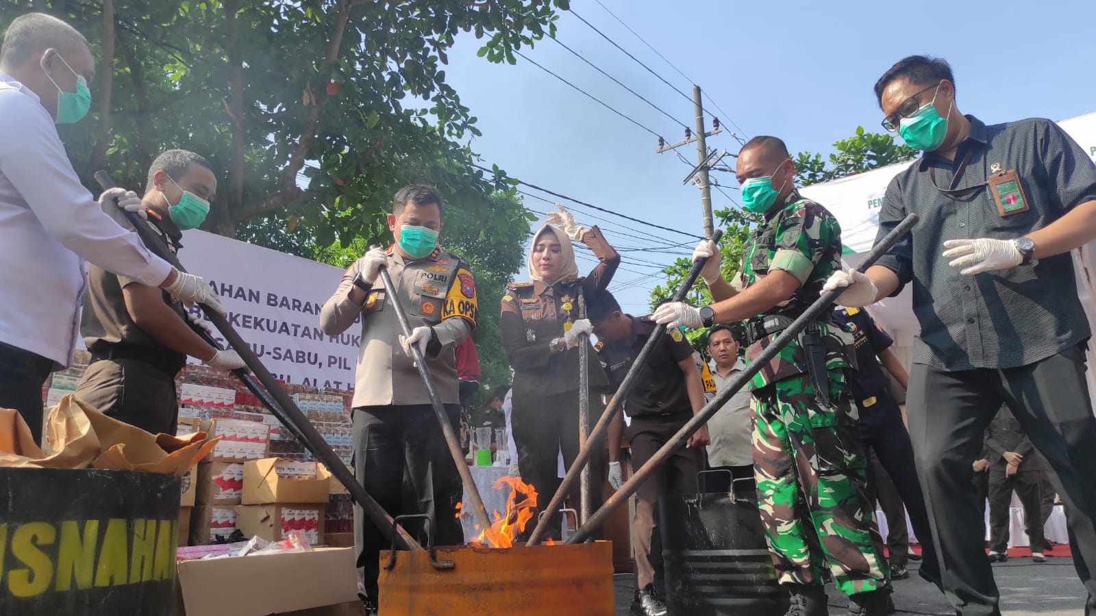 Tegas! Kejari Jombang Musnahkan Bukti 106 Perkara Pidana, Ajak Warga Perangi Narkoba