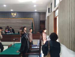 Pembacaan Tuntutan Kasus “Koper Merah” Ditunda, JPU Masih Tunggu Arahan Kejagung