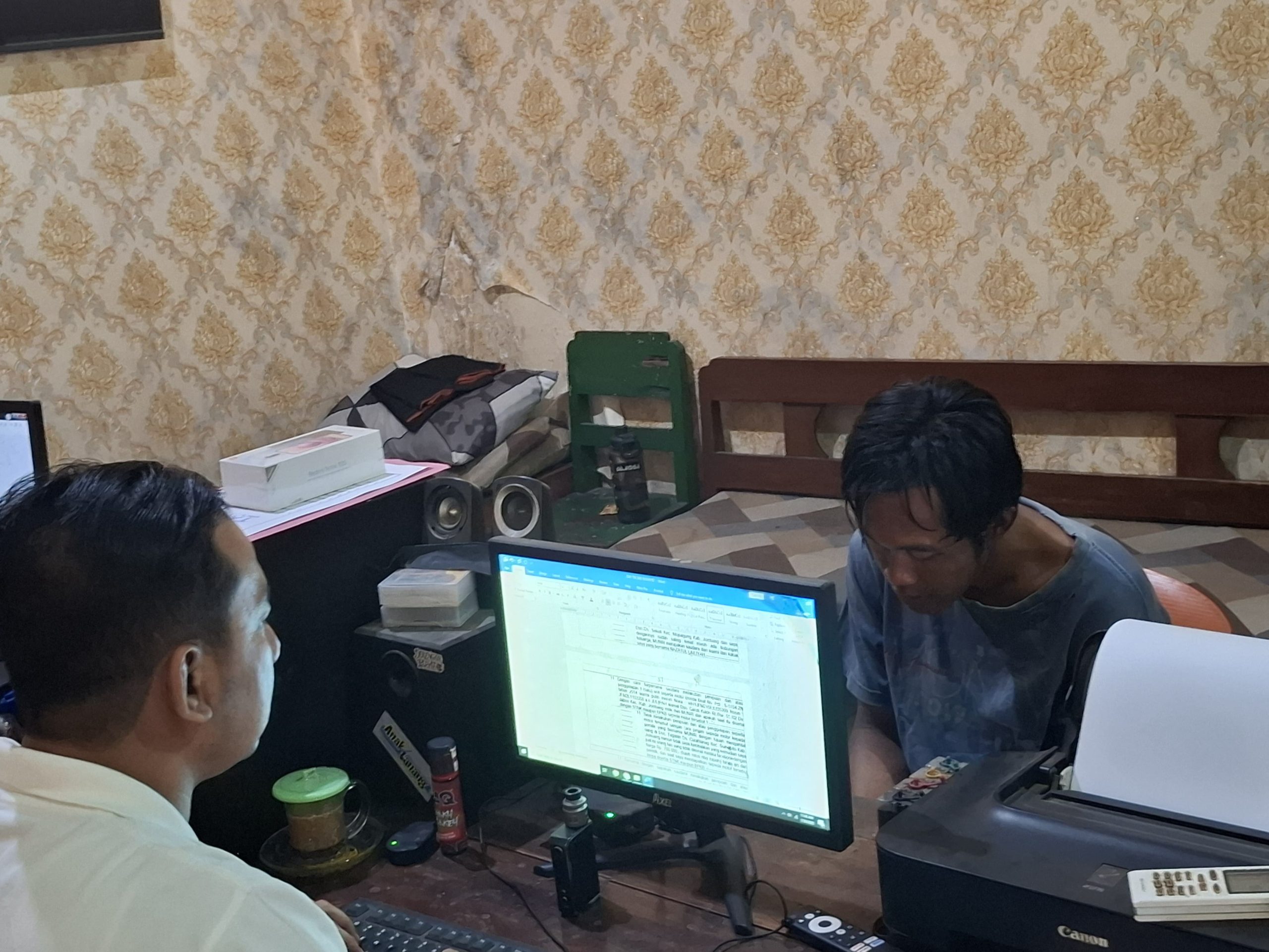 Pria Viral Penghuni Kolong Jembatan di Sidoarjo Kini Jadi Tersangka Penggelapan