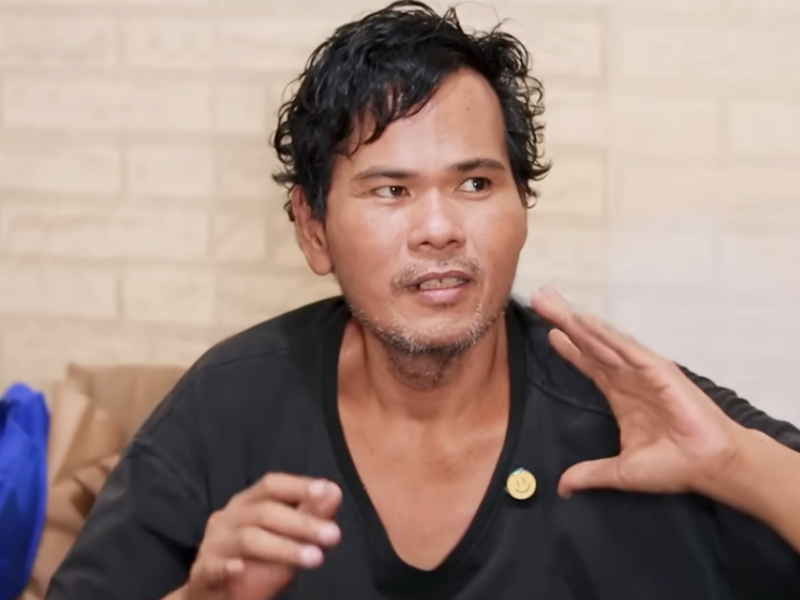 Kabar Terbaru Fahmi Bo, Dulu Hits Kini Hidup Sebatang Kara di Kos dengan Kondisi Sakit dan Susah Jalan