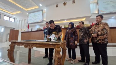 Pemkab dan DPRD Ponorogo Sepakati Pinjaman Rp 100 Miliar untuk Percepat Pembangunan Jalan