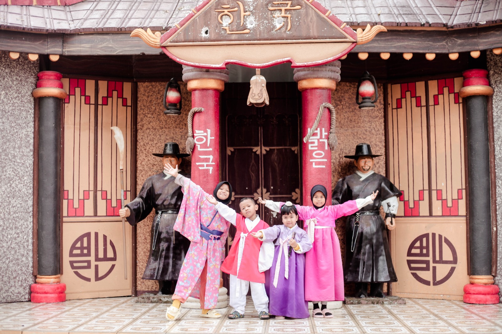 Liburan Seru di Korean Fantasy, Wisata Keluarga Bernuansa Korea di Lereng Gunung Kelud