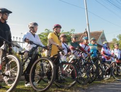 Rayakan HUT Bhayangkara ke-79, Polres Blitar Gelar Gowes Bareng Forkopimda