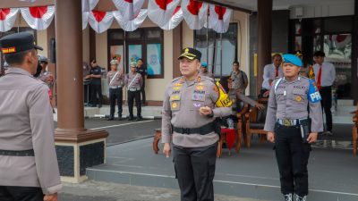 Kapolres Blitar Pimpin Apel Operasi Patuh Semeru 2025, Tekankan Edukasi dan Ketegasan