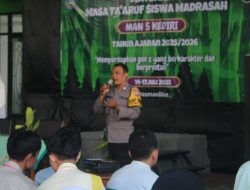 Polisi Berikan Edukasi ke Siswa Baru untuk Cegah Kenakalan Remaja