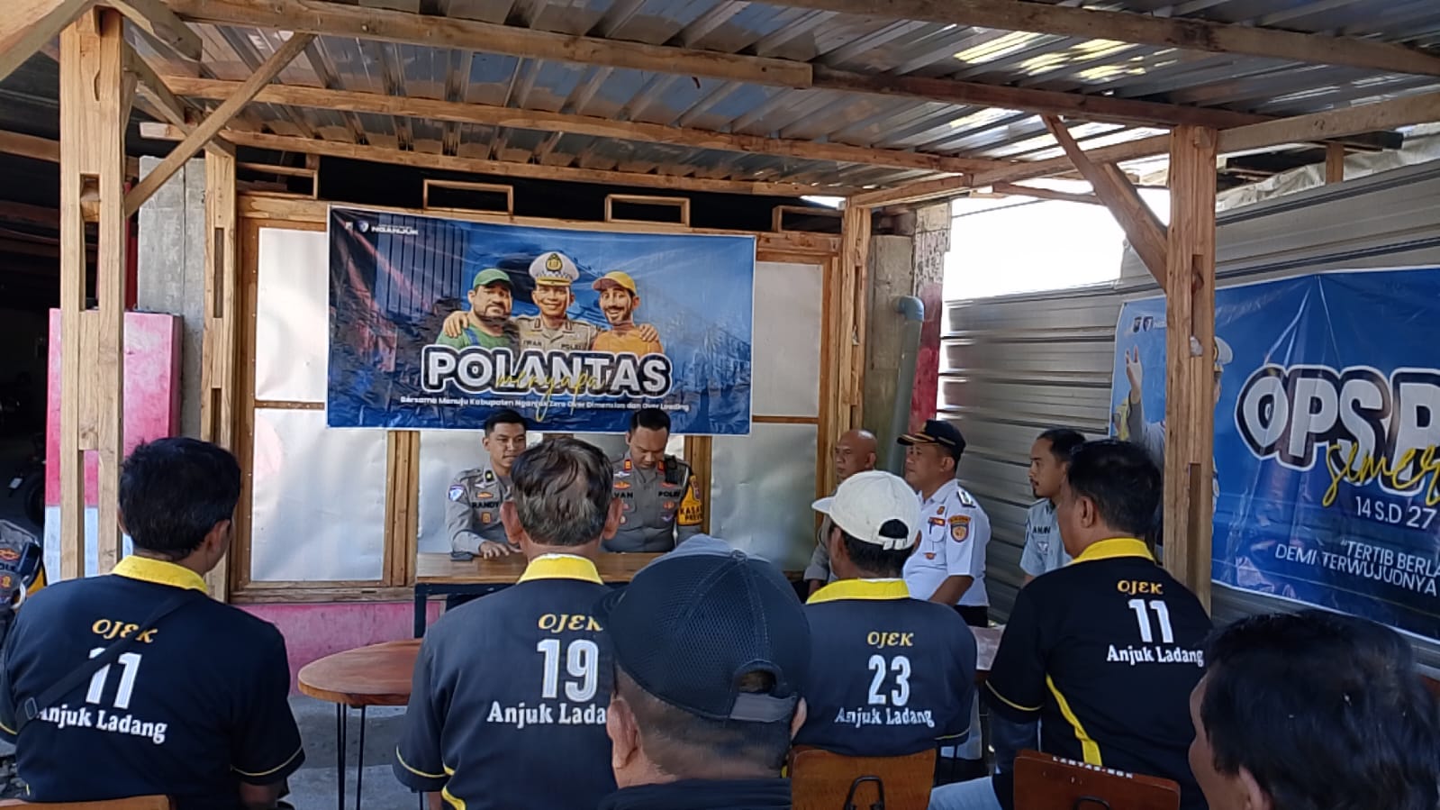 Korlantas Polri Gencarkan Edukasi Operasi Patuh Semeru 2025 di Terminal Anjuk Ladang Nganjuk