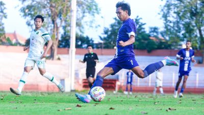 Persik Kediri Tingkatkan Kekompakan Tim Lewat Latihan Bareng Persebaya Surabaya