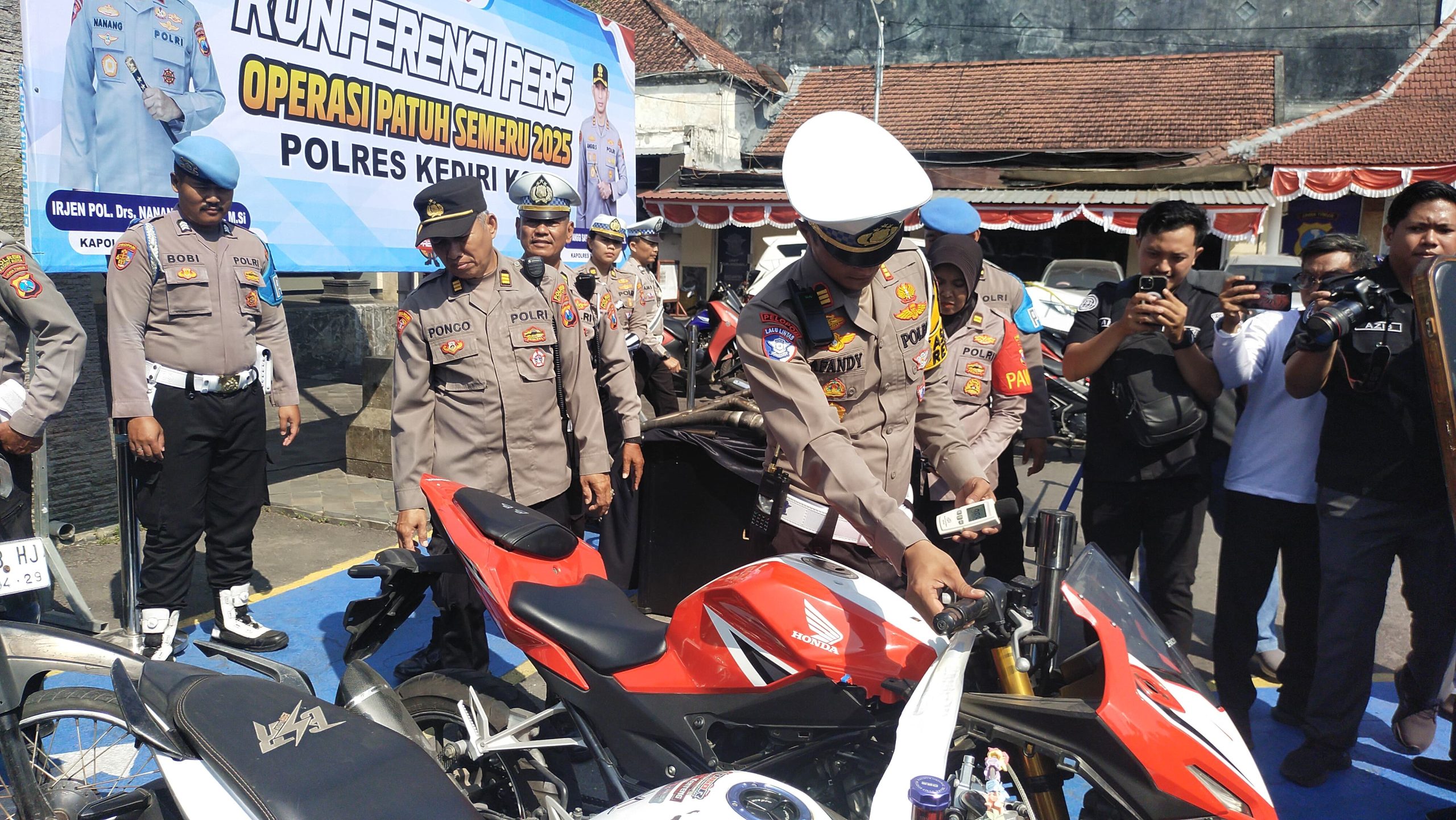 10 Ribu Lebih Pelanggaran Terjaring Selama Operasi Patuh Semeru 2025 di Kediri Kota