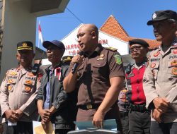 Warga Dadapan Tuntut Kejari Nganjuk Usut Tuntas Dugaan Korupsi Kades