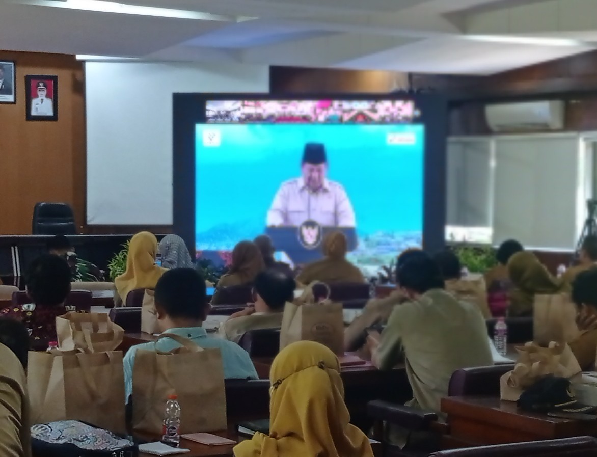Sekda Kediri Hadiri Peluncuran Nasional 80.000 Koperasi Merah Putih Lewat Zoom