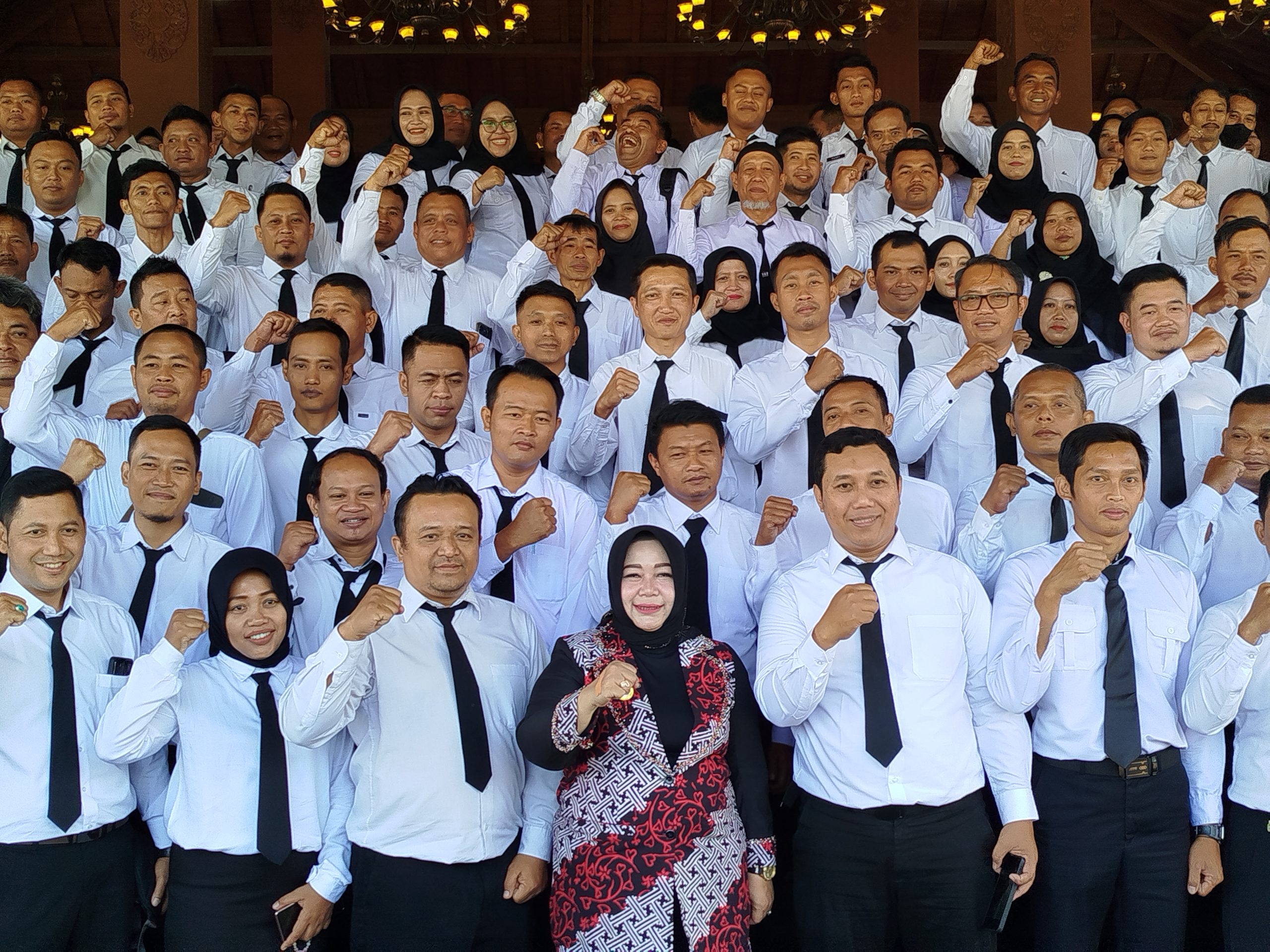 Sebanyak 378 Honorer Ponorogo Resmi Jadi ASN, Wabup Tekankan Seleksi Tanpa Titipan