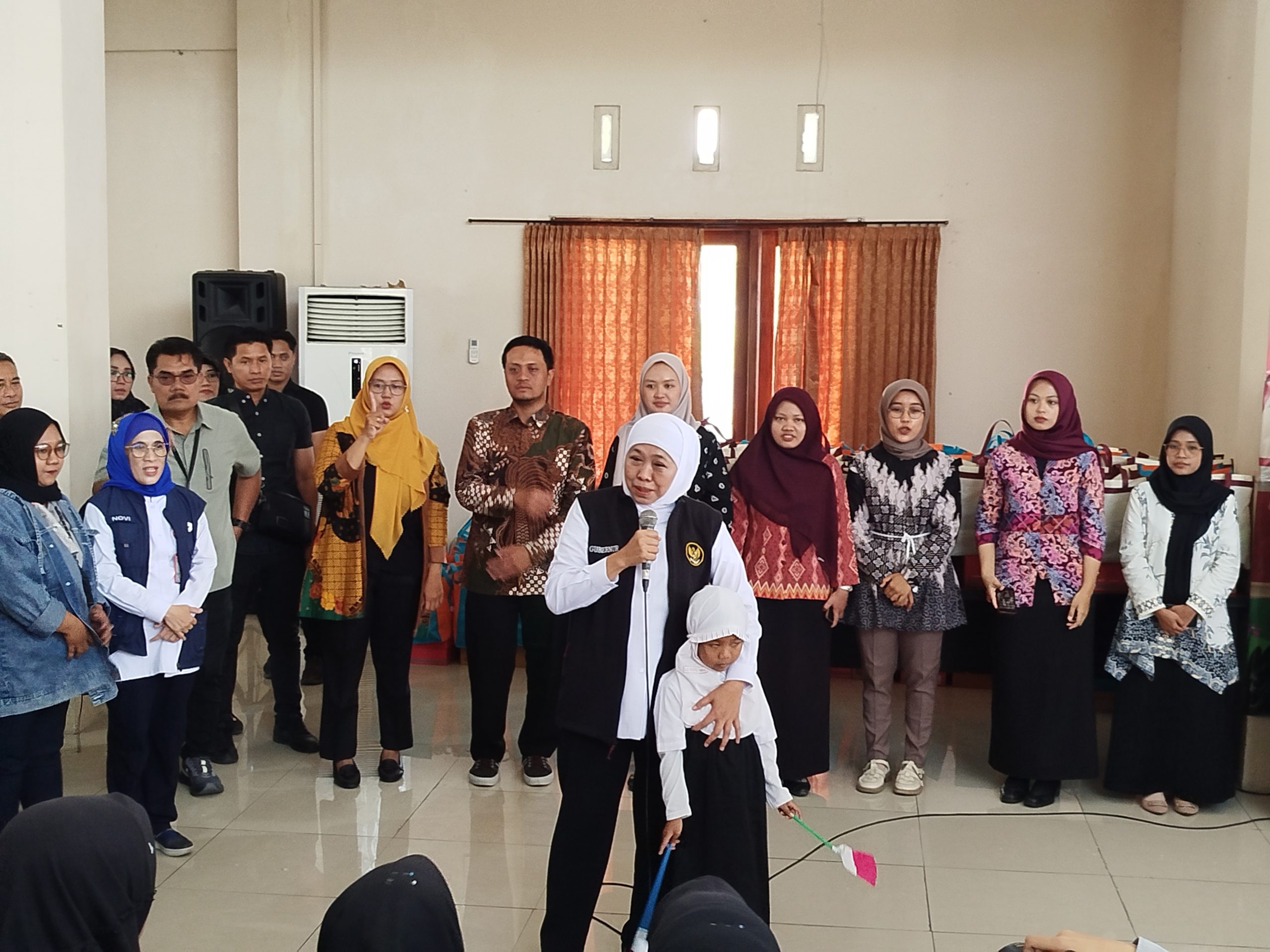 Gubernur Khofifah Kunjungi Sekolah Rakyat Ponorogo, Semangati Siswa Baru