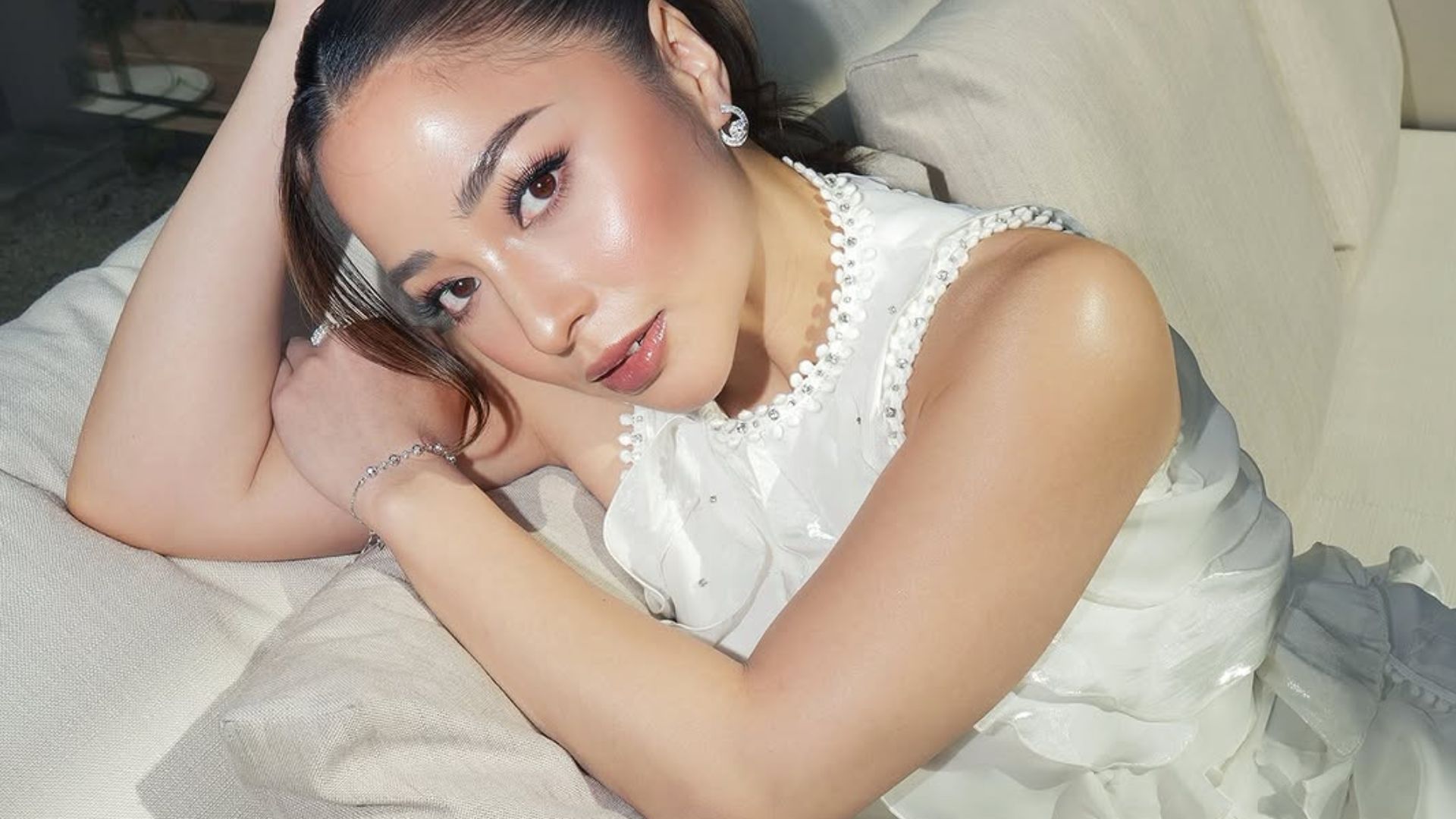 Nikita Willy Berburu Thrifting di Pasar Senen, Kaget Temukan Brioni Harga 65 Riibu!