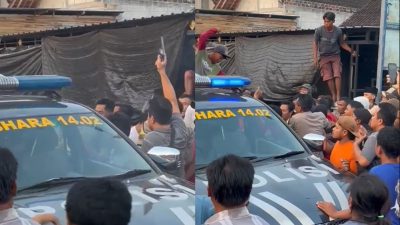 Viral! Detik-Detik Polisi di Nganjuk Lepas Tembakan Saat Terduga Curanmor Diamuk Massa