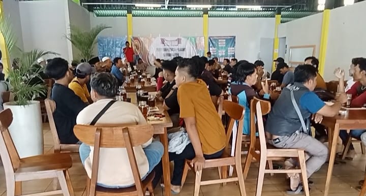 Paguyuban Pedagang Sembako Madura Kediri Komitmen Jaga Jarak Toko untuk Keadilan dan Persaudaraan